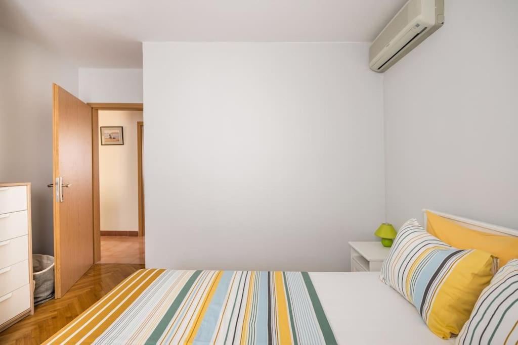 Holiday Home Goranka Zmijavci Exterior foto